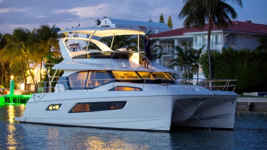 Aquila 44