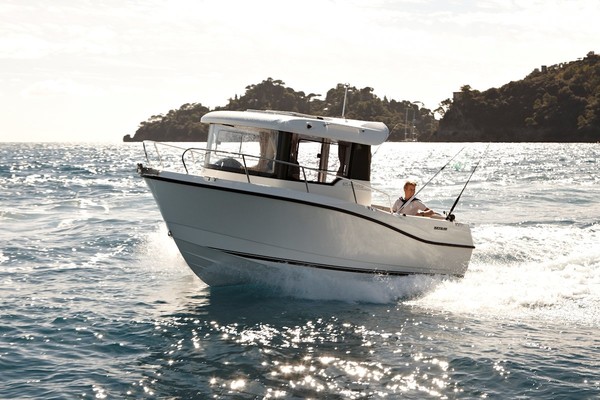 Quicksilver Captur 605 Pilothouse