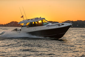 Tiara Q44
