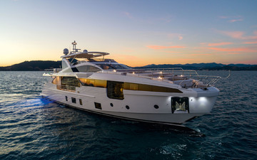 Azimut Grande 32 METRI