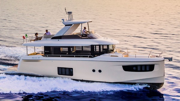 Absolute NAVETTA 52